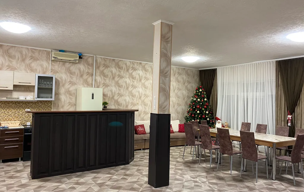 Коттедж для больших компаний на Алтае