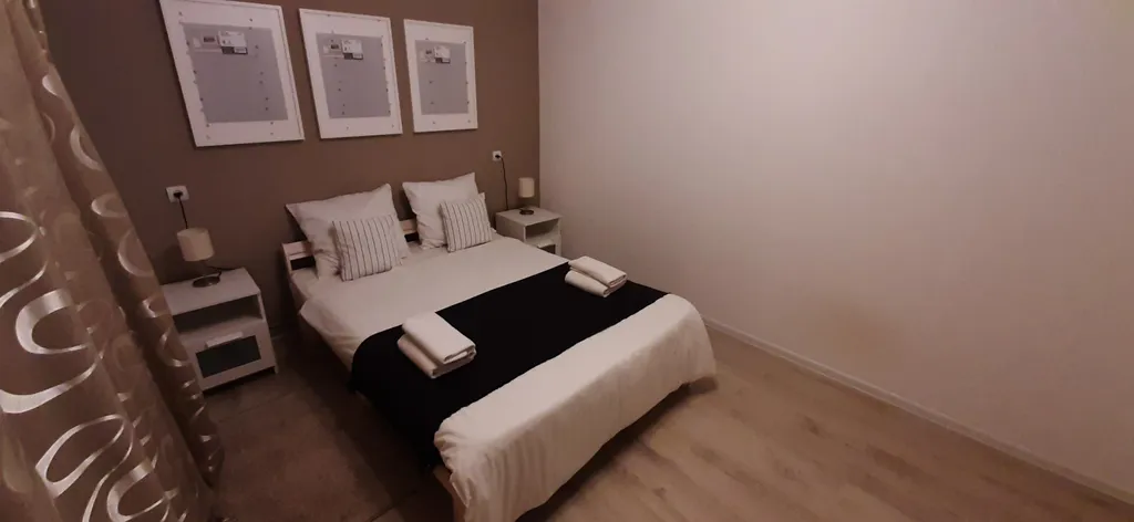 Дом в деревне с баней