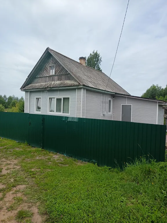 Коттедж Благоустроенный дом в пешей доступности от центра и жд вокзала — аренда посуточно в Боровичи