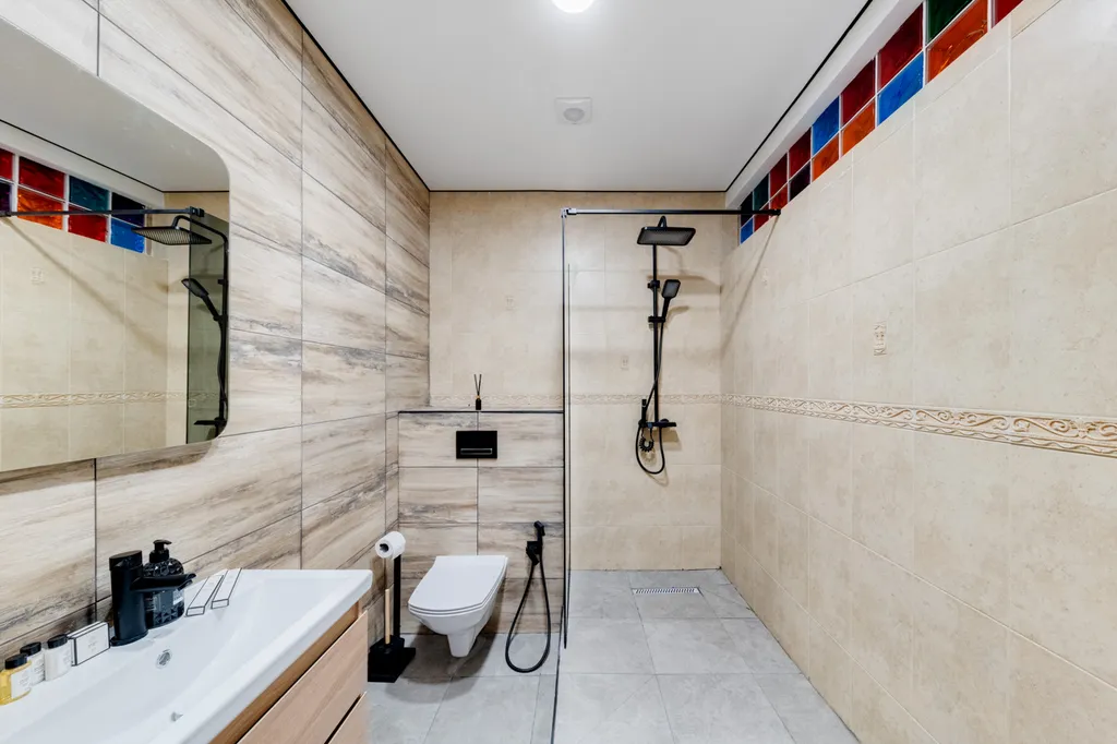 Полулюкс трехместный с балконом