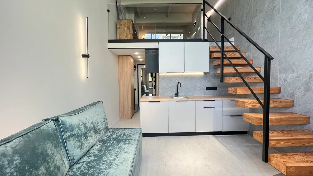 Квартира Квартира Двухуровневая студия в историческом центре рядом с Волковским театром — Ярославль