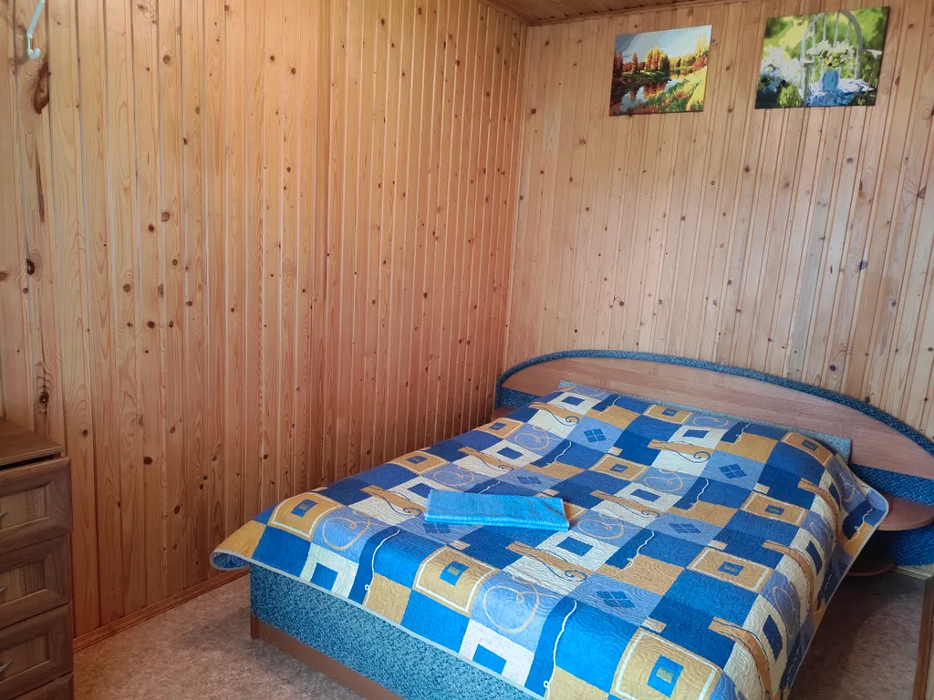 Домик у озера