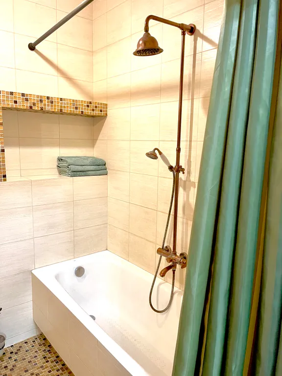 Квартира Красивые апартаменты с видом на озеро — Краснодар