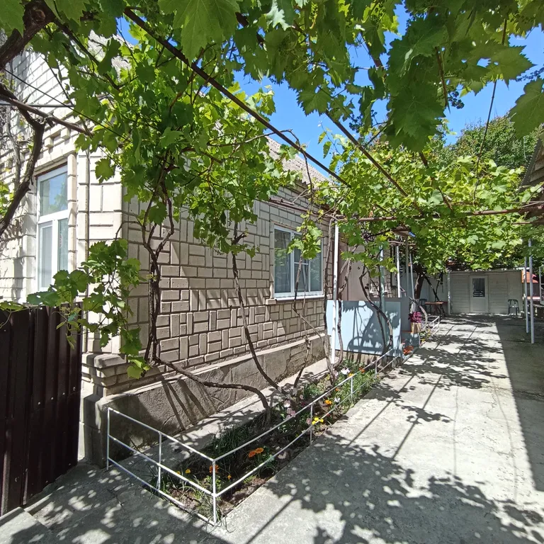 Коттедж Уютный дом у моря — аренда посуточно в Витязево