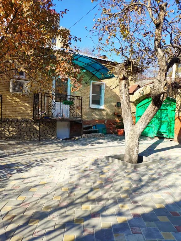 Коттедж Дом с двумя спальнями и двориком в историческом центре — Пятигорск