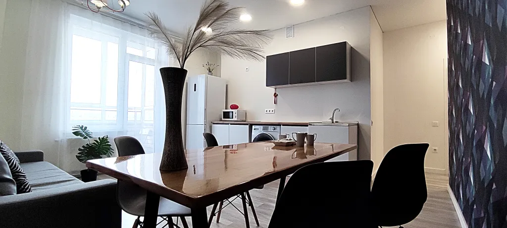 Лофтовая квартира в центре у МЦ Лотос, Таганай, Молнии,  Юности.