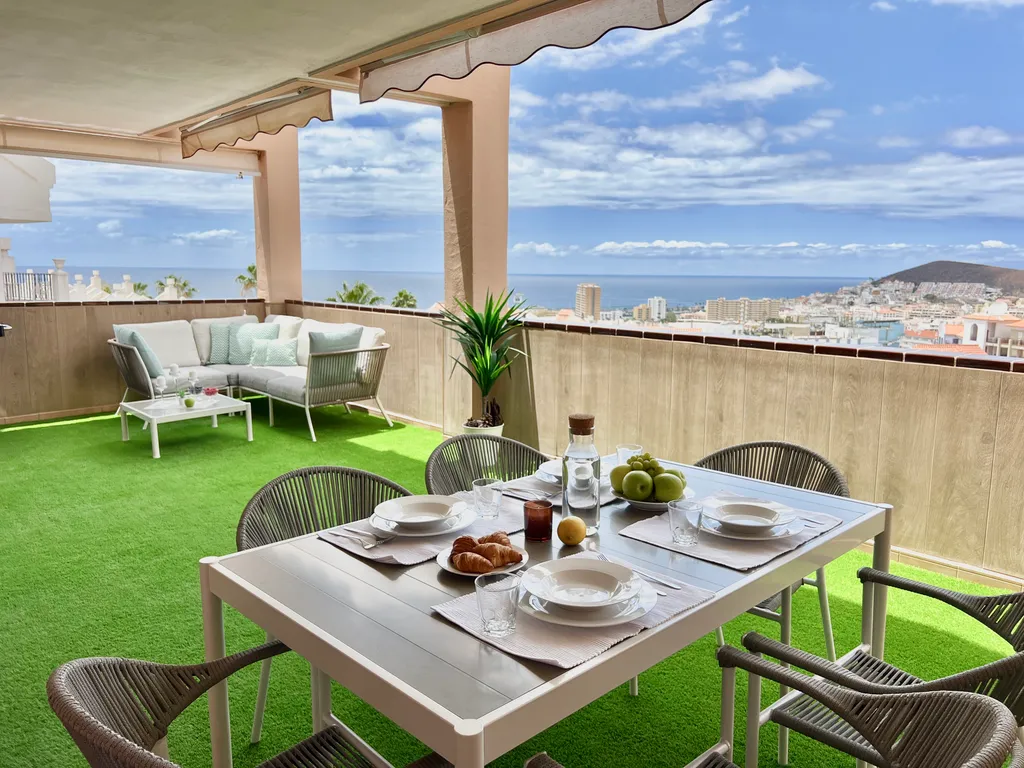 Квартира PaulMarie Family Apartment Panoramic — аренда посуточно в Коста Адехе