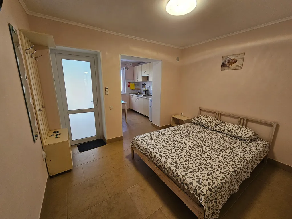 Квартира Квартира Студия в 5 минутах до моря — Новоотрадное