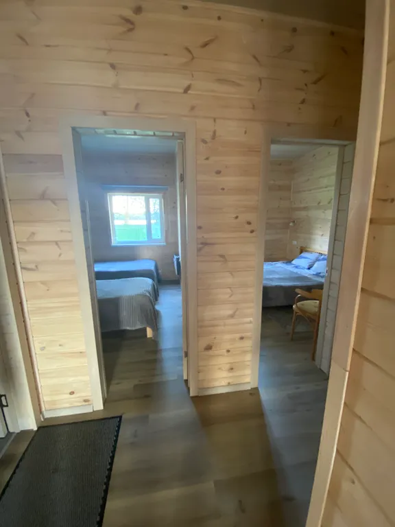 Дом с купелью на берегу Онежского озера