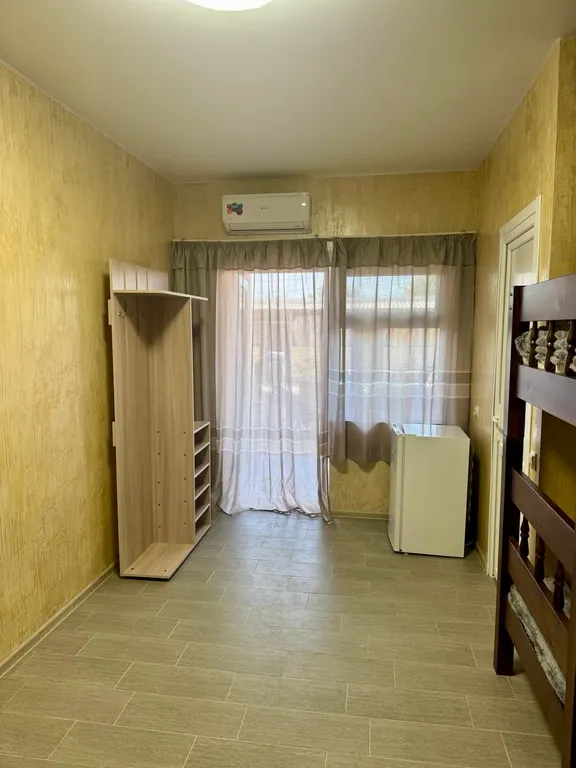 Семейный номер с кухней на веранде в центре