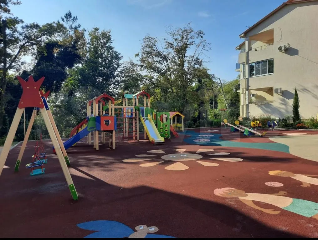 Апартамент с собственным пляжем