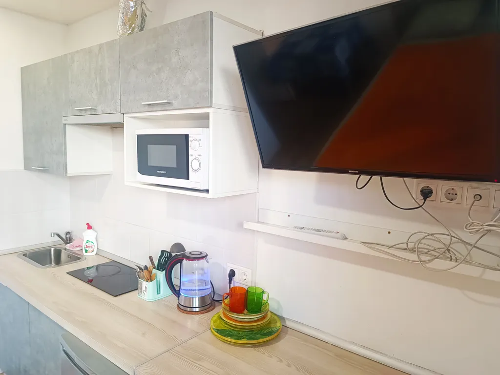 Трёхместная студия у Крокус Экспо и станции метро МЦД-D2 Пенягино