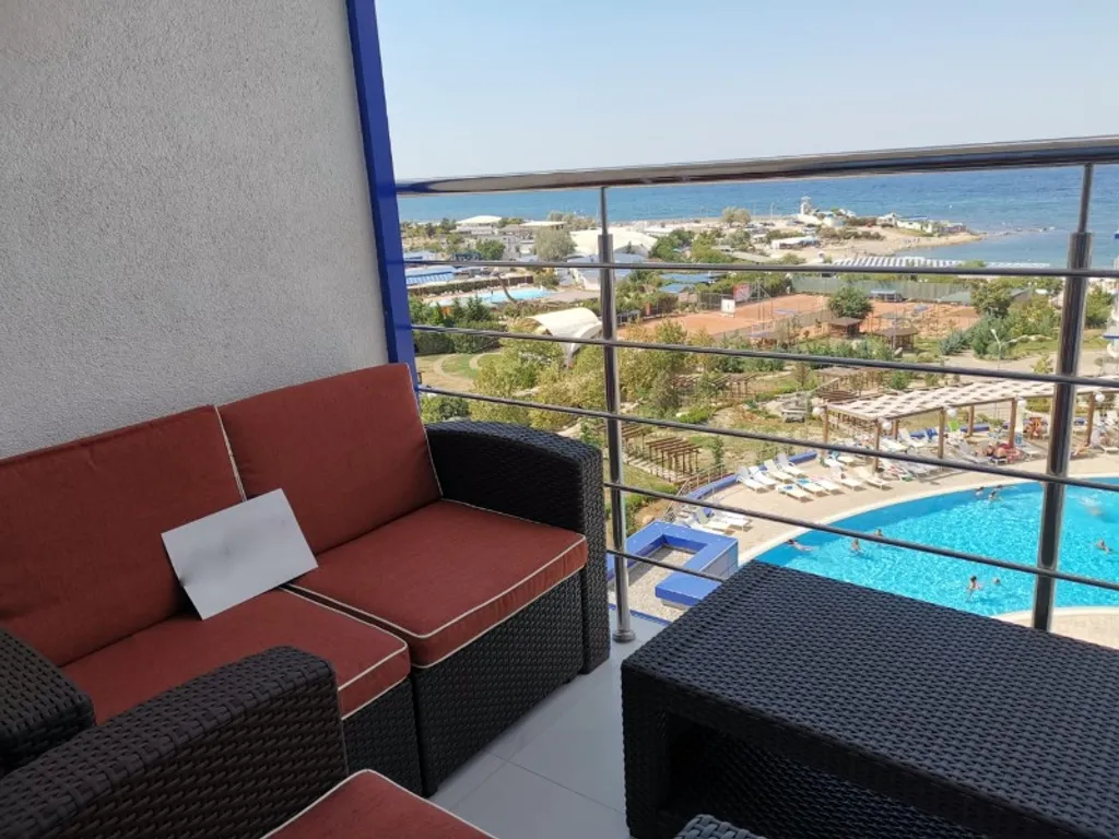 Апартамент у Черного моря в 5* курортном комплексе Акваделюкс