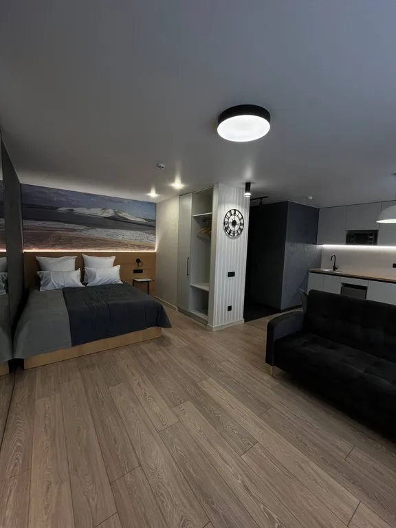 Квартира Четырёхместный номер с ванной — аренда посуточно в Солигорск