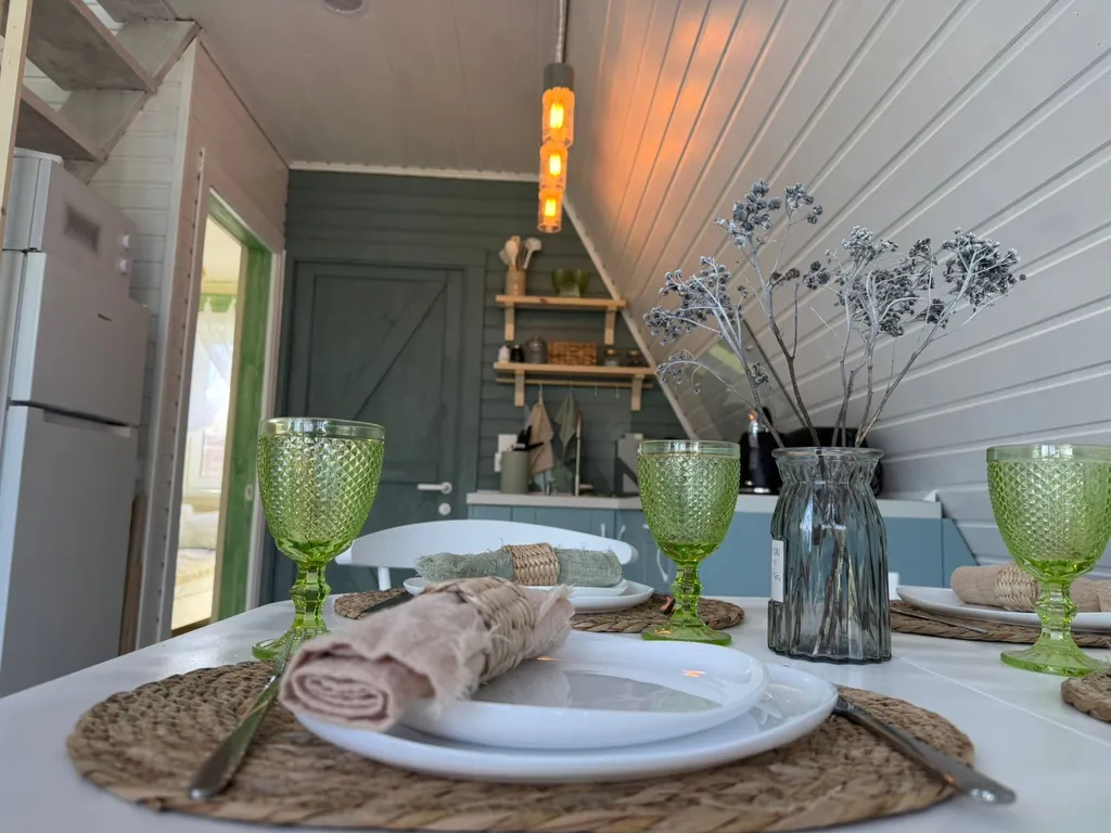 Атмосферный и уютный дом в окружении природы