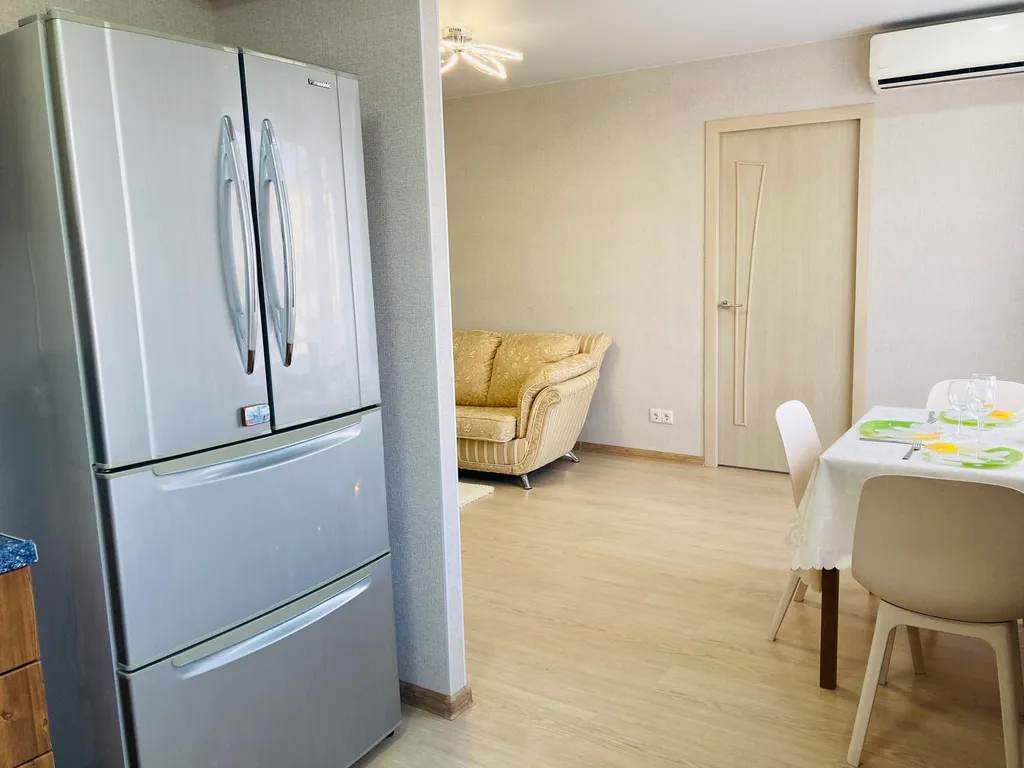 Квартира Апартаменты Золотой Полулюкс в самом центре — Омск