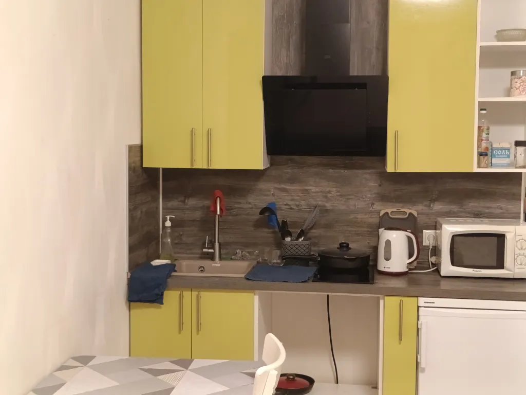 Уютная квартира-студия с большой угловой ванной