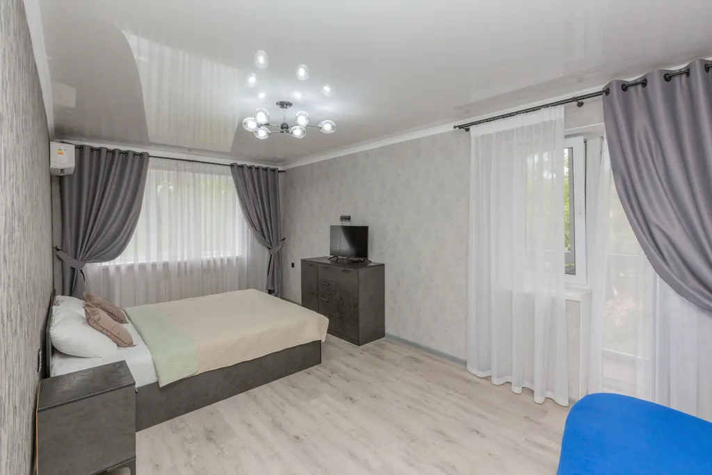 Современная красивая квартира в центре города