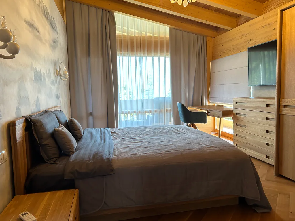 Коттедж Шале с бассейном и баней — Красная Поляна