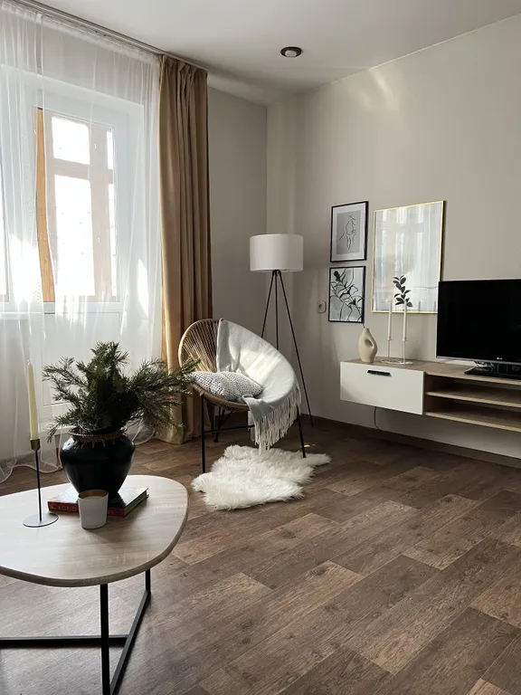 Квартира Просторная квартира с видом на сквер — Красноярск