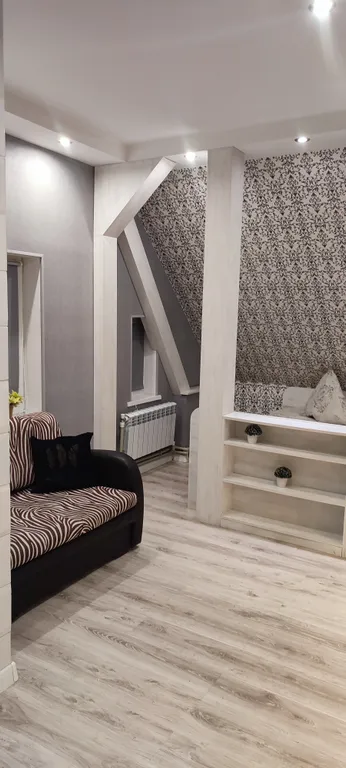 Двухкомнатная квартира около части и автовокзала