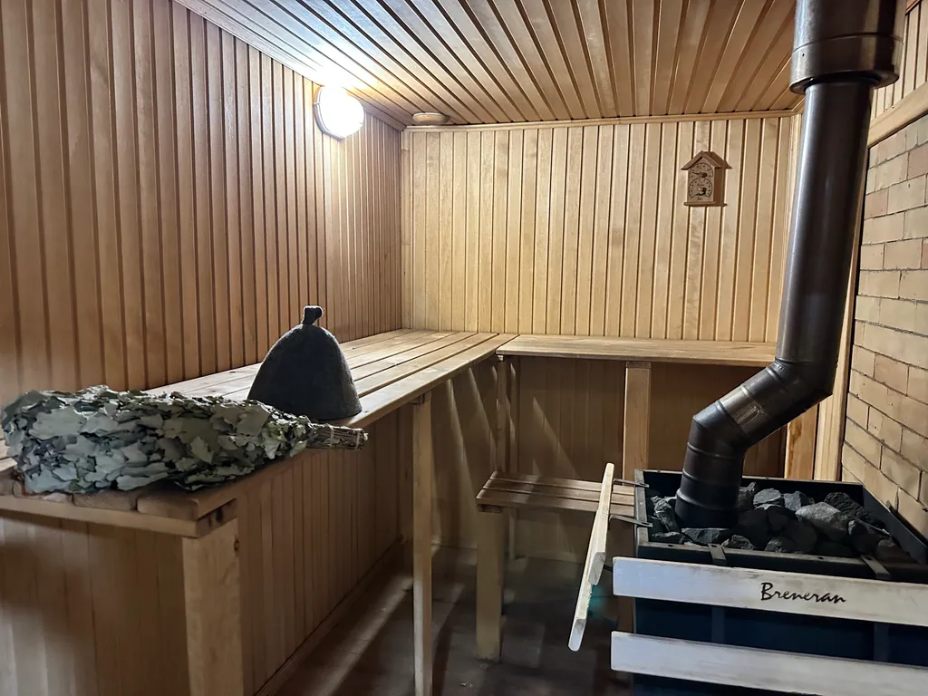 Коттедж с видом на Кольский залив