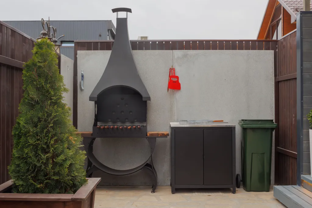 Двухэтажный гостевой дом на берегу моря