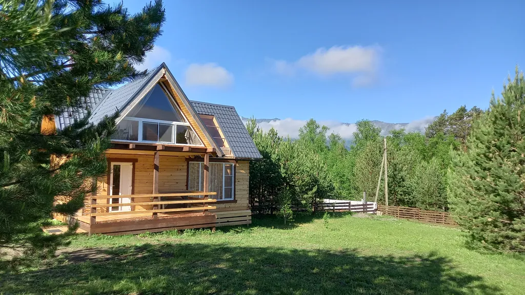 Кедровый коттедж в живописном месте Чемала