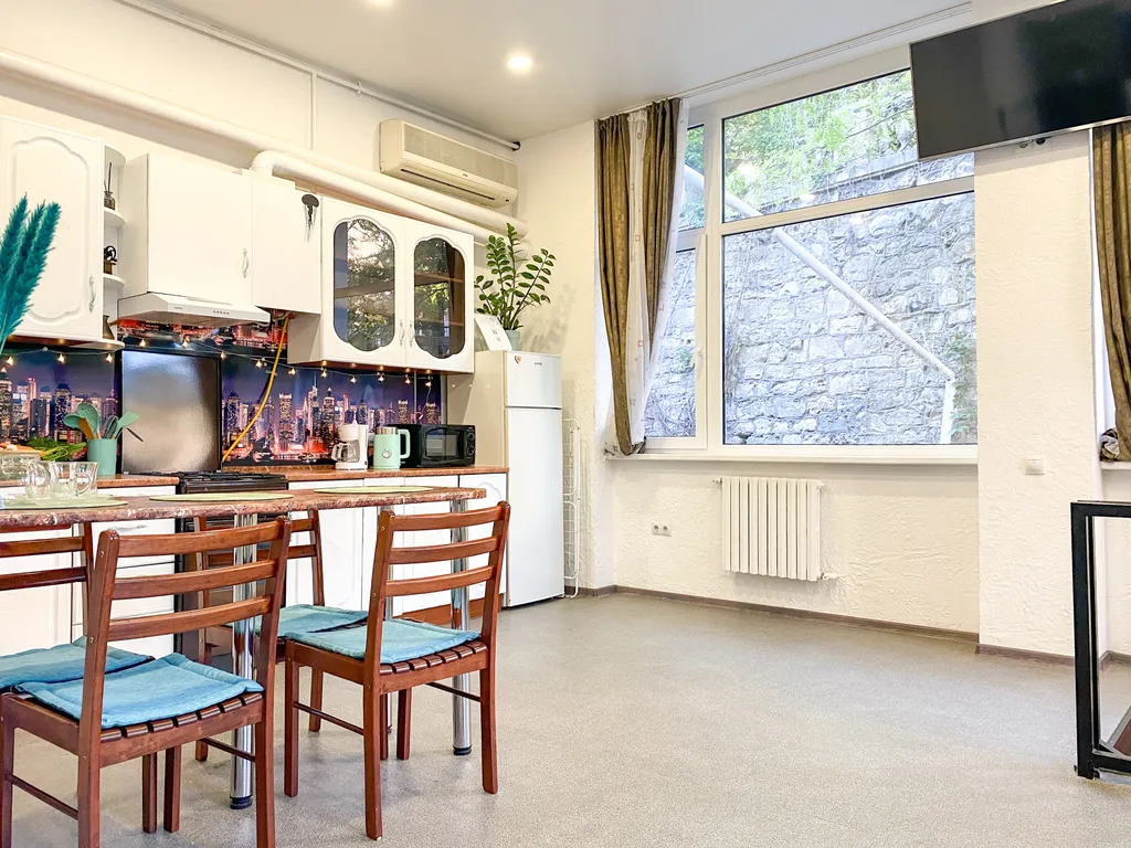 Квартира Квартира Счастье жить в центре Севастополя в яркой и стильной квартире — Севастополь