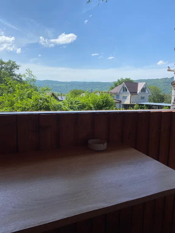 Уютный номер с видом на горы