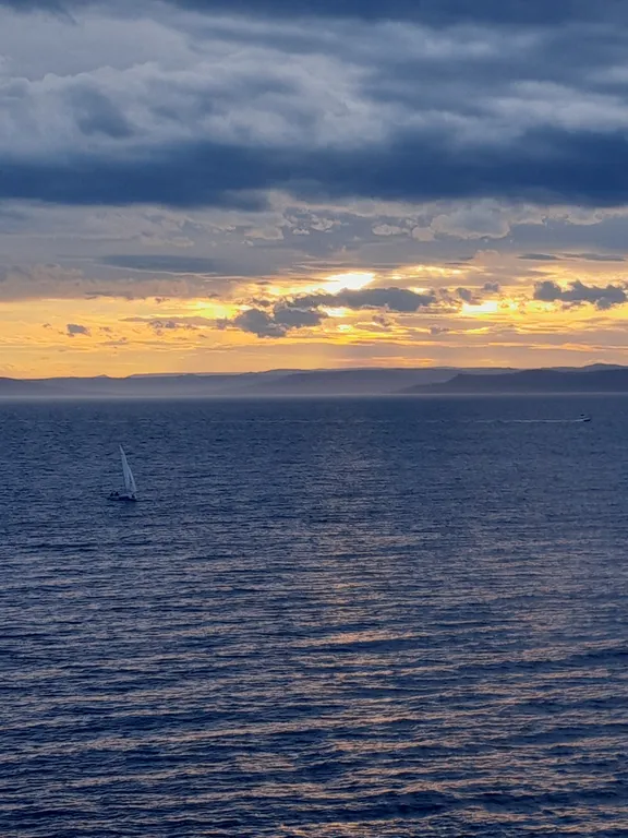 Просторные апартаменты в 10 м от моря с террасой