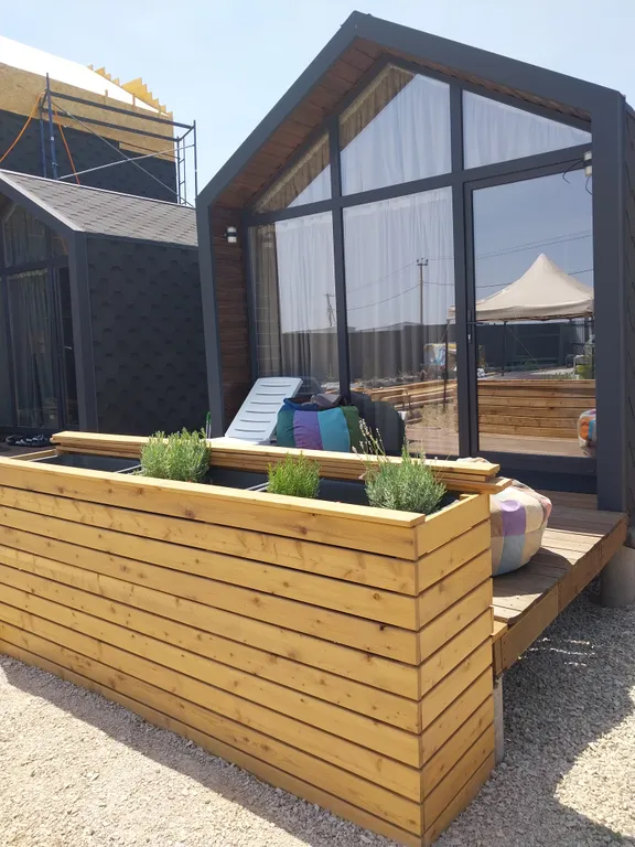 Дом в стиле Барн у моря 21 кв.м.+ 8 кв.м веранда