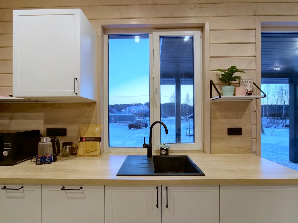 Коттедж Таунхаус на Красном озере — Светлое