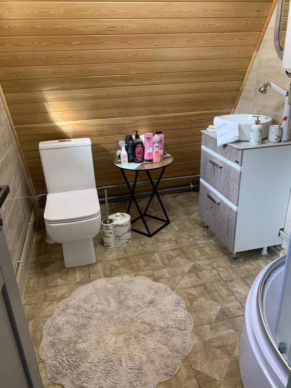 Уютный домик с видом на горы