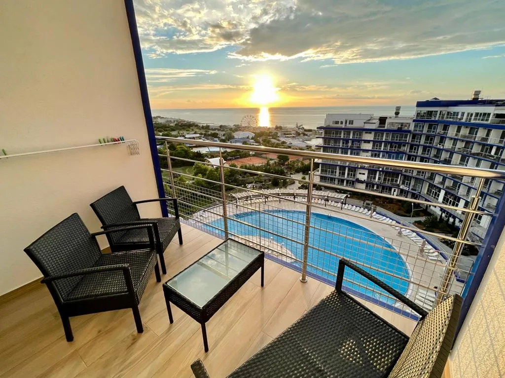 Квартира Квартира Студия с видом на морской закат и бассейн — Севастополь