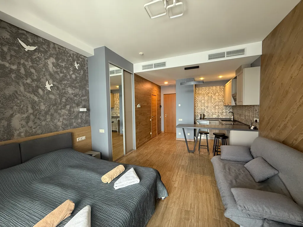 Апартамент в центре с видом на море