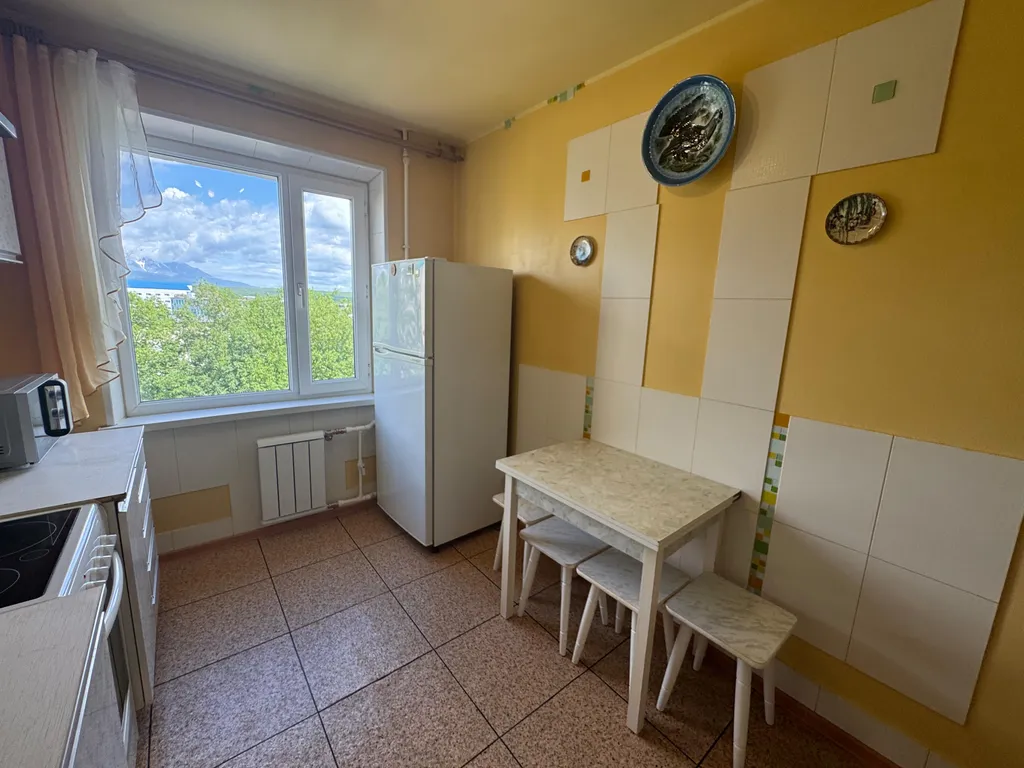 Уютная двухкомнатная квартира рядом с городским рынком