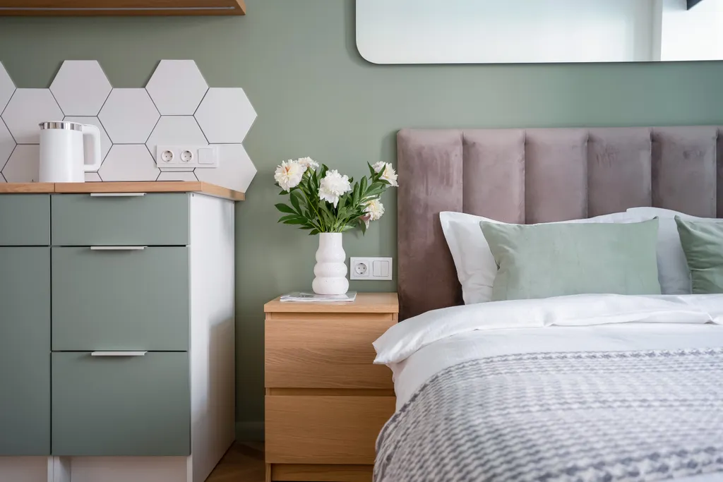 Квартира Квартира Стильная студия Оливковая с балконом и качелью — Калининград