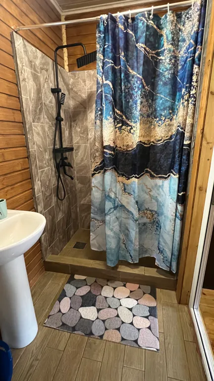 Двухэтажный коттедж на 8 спальных мест