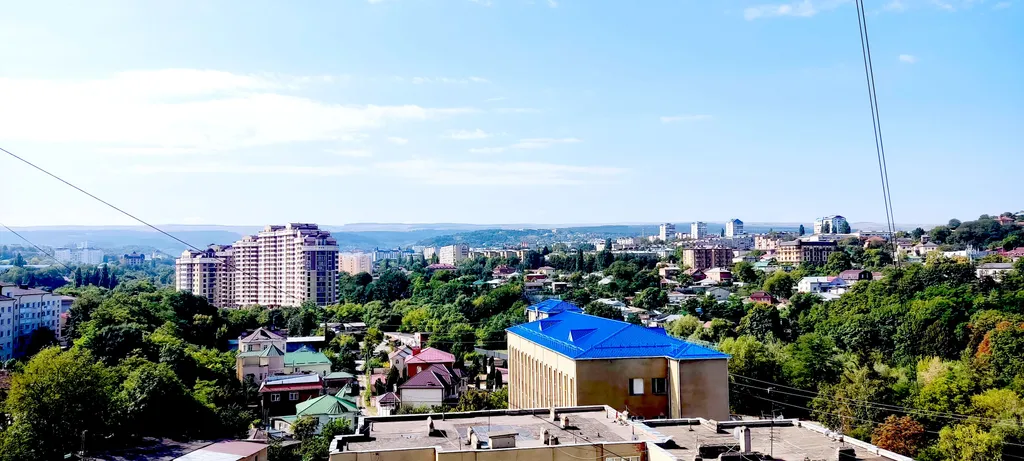 Просторная видовая трешка с хорошим ремонтом