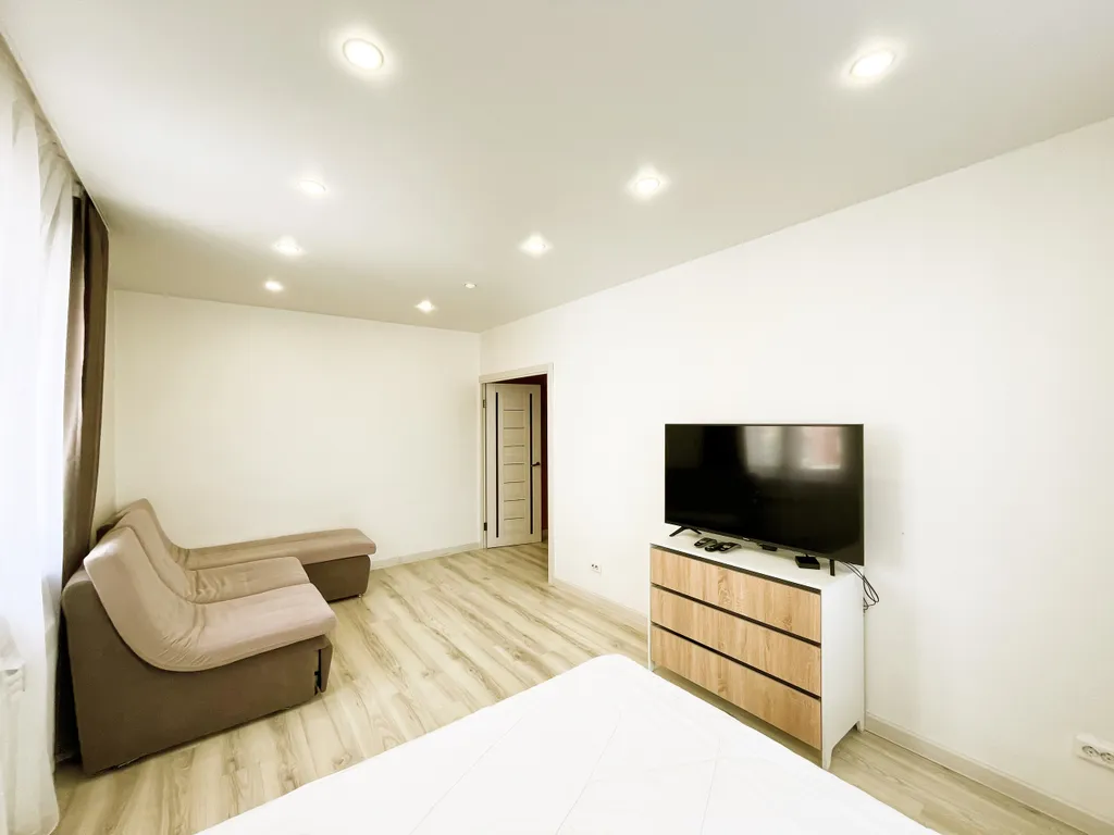 Новая большая двухкомнатная квартира в самом сердце столицы