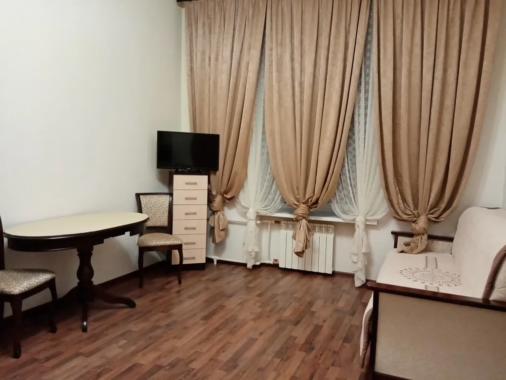 Двухкомнатная квартира в историческом центре Петербурга