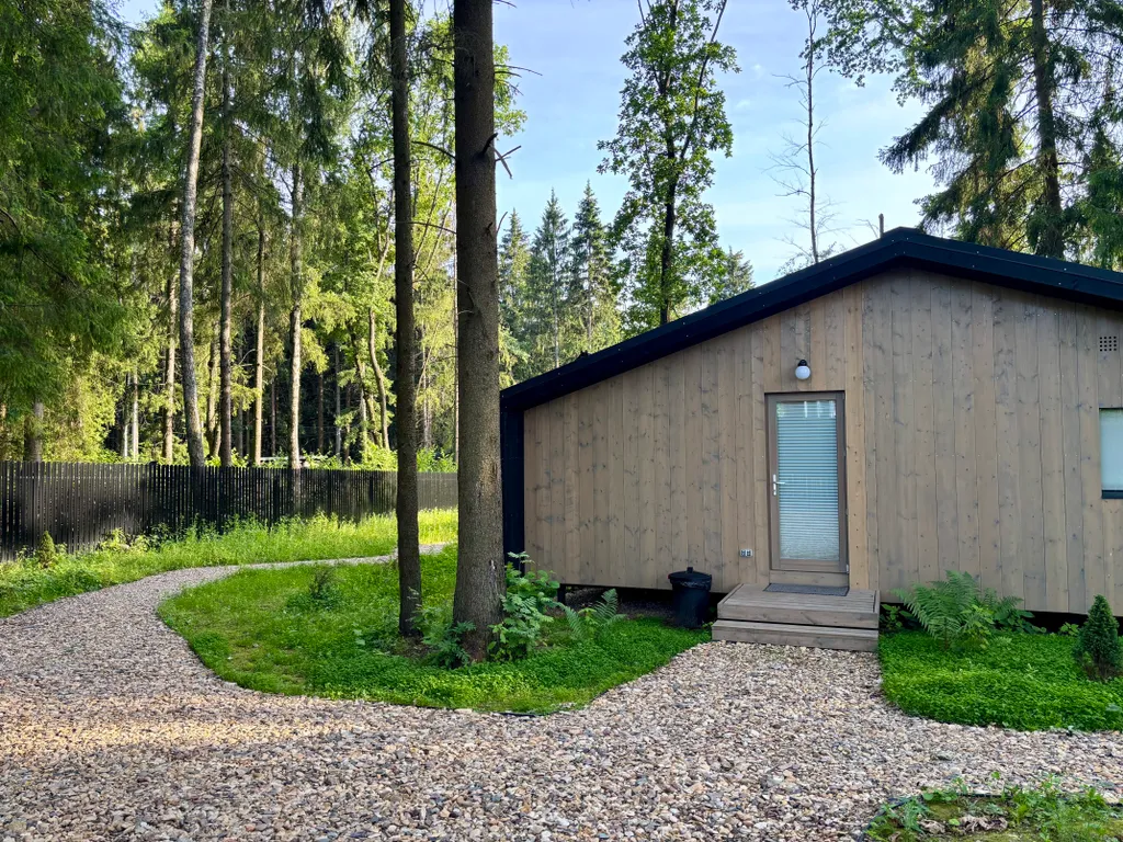 Стильный домик в лесу рядом с Икшинским водохранилищем