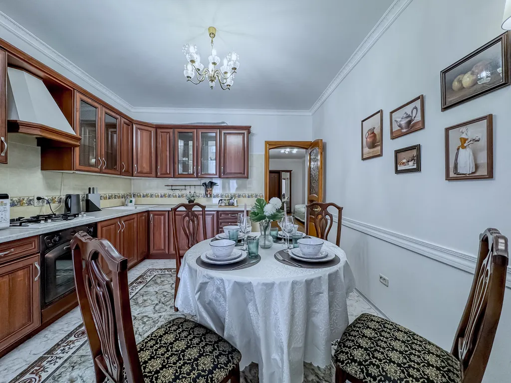 Просторная квартира рядом с парком — аренда посуточно в Астрахань