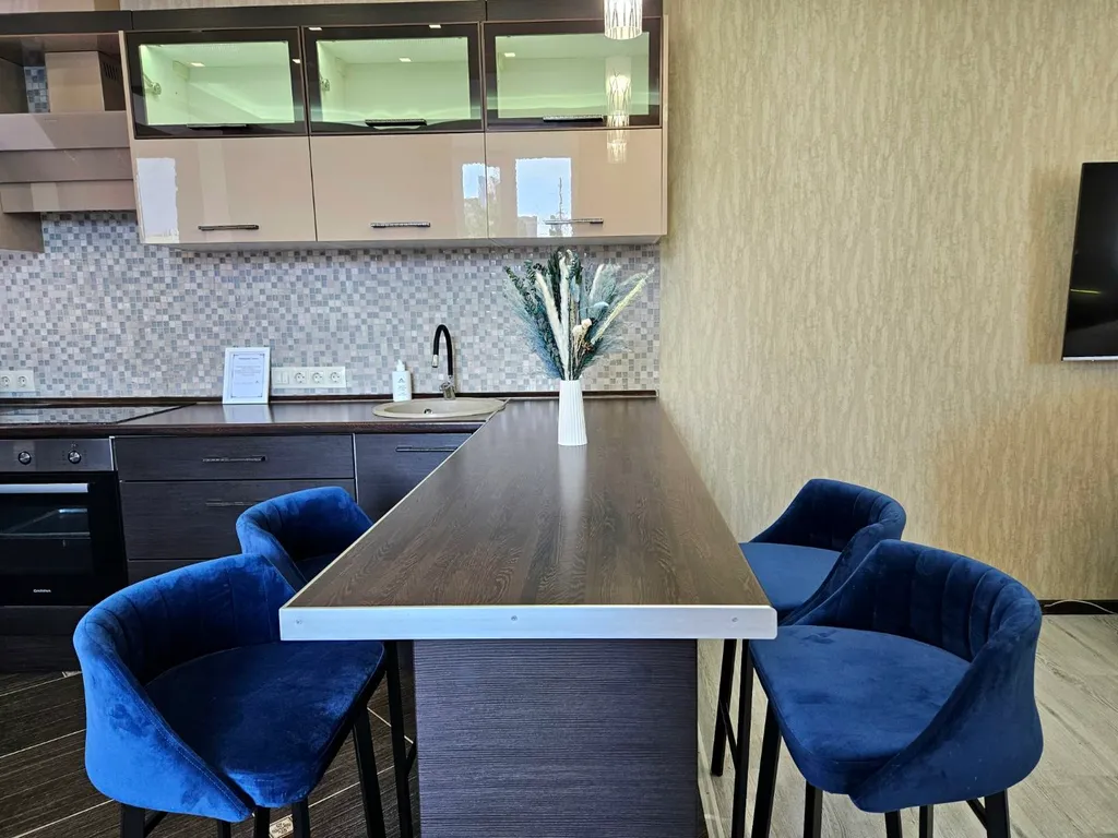 Двухкомнатная рядом с Театром кукол