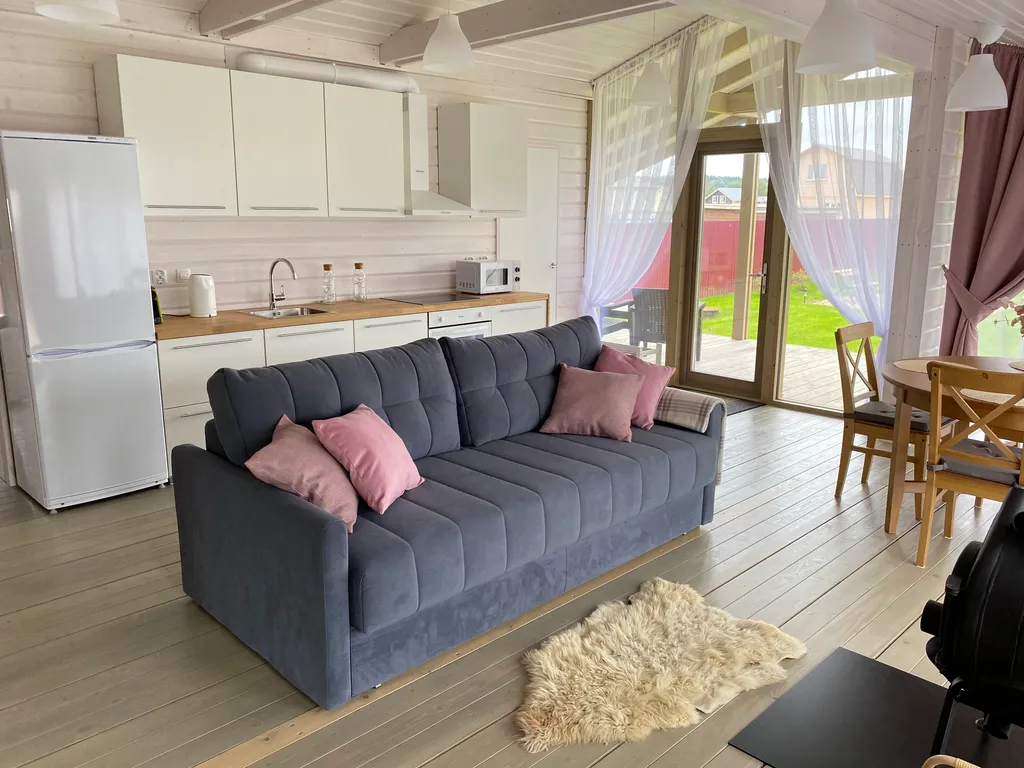 Dubldom Лисичкино у реки