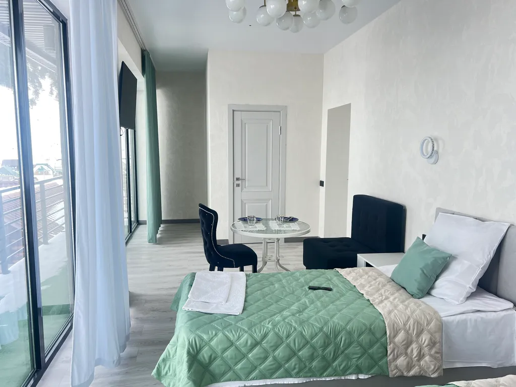 Топовый номер в 5 минутах от канатной дороги с видом горы