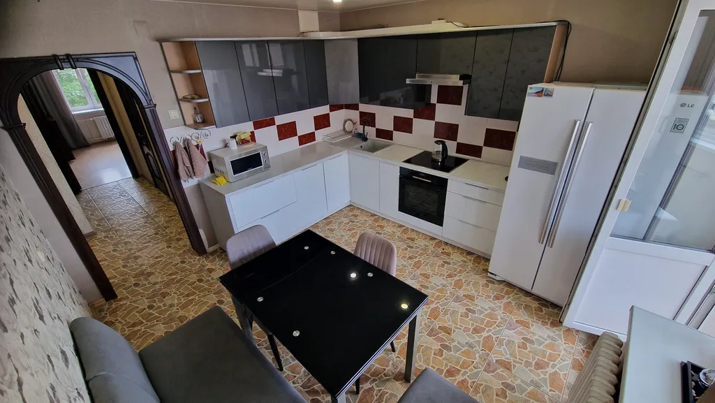 ТЦ Трио, продуктовый 24/7, большие апартаменты на 6 гостей