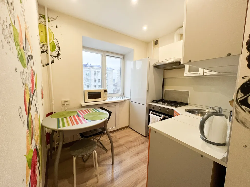 1‑комн. квартира в центре Мурманска на ул. Софьи Перовской, 37