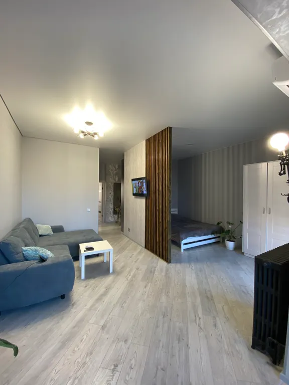 Просторная, светлая квартира с кондиционером в новом жк, не студия